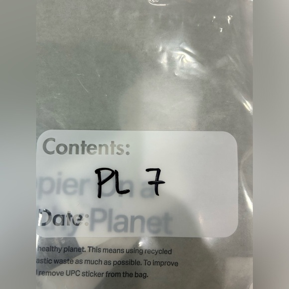 Vuori Women's Large Daily Legging Green Sprout NWT High Rise 7/8 Insteam No-Slip - Picture 8 of 8